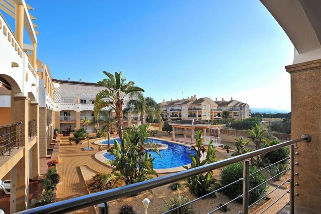 Elegante Apartamento Zona Arenal Platja de Larenal Luaran gambar